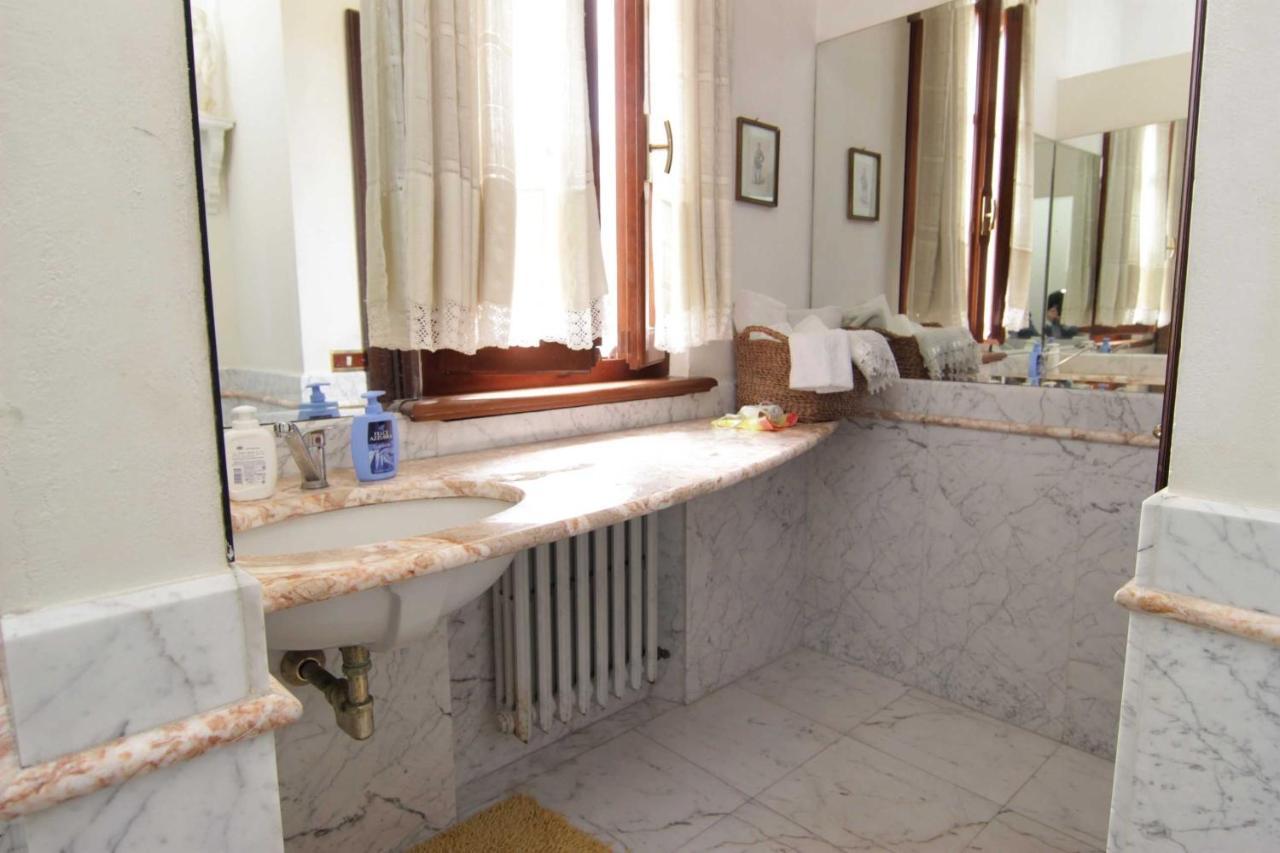 L'Arrocco Bed And Breakfast Marina Di Carrara Exterior foto